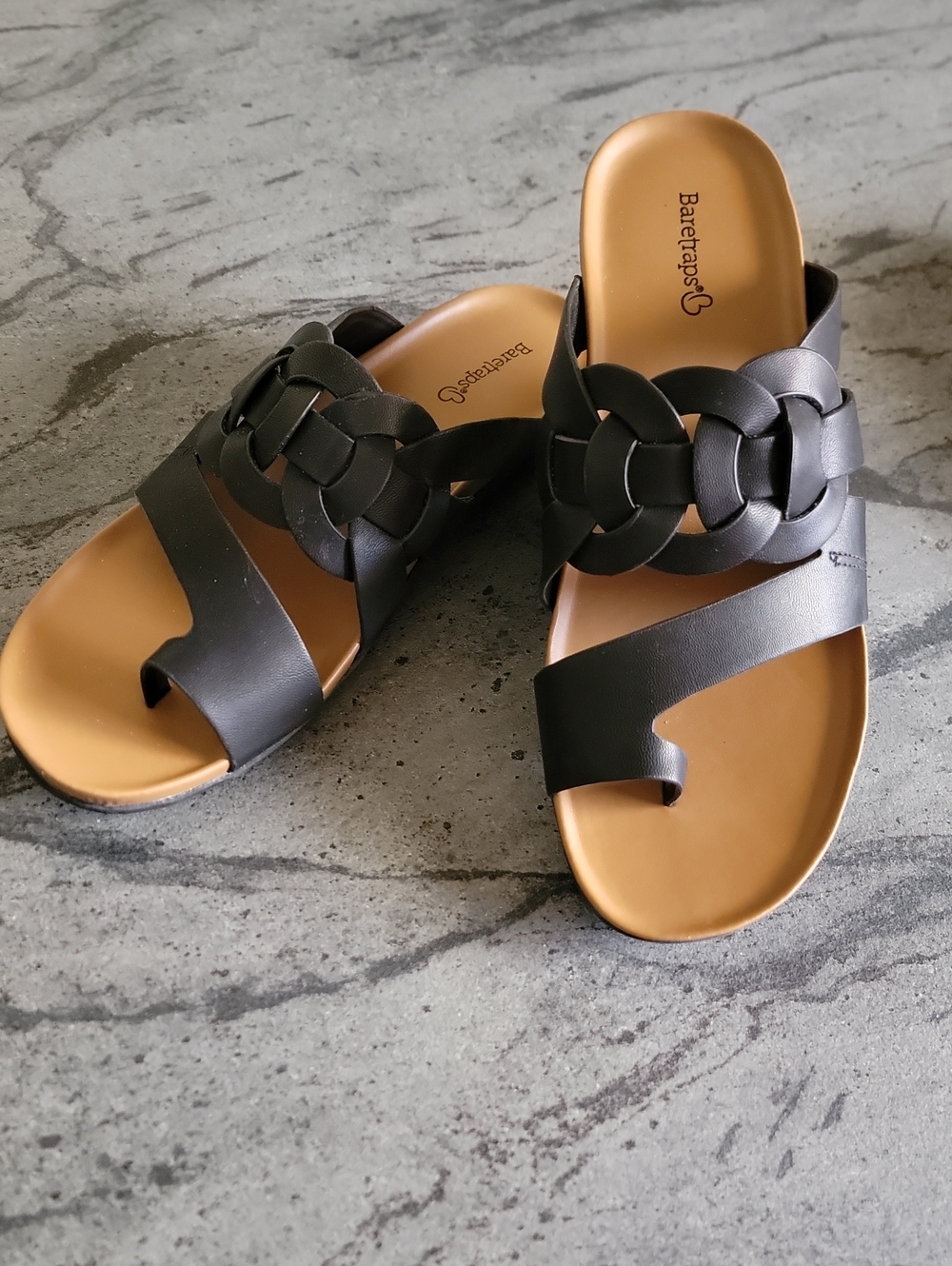 BARE TRAPS Julianne Wedge Sandal Black 8M NWT